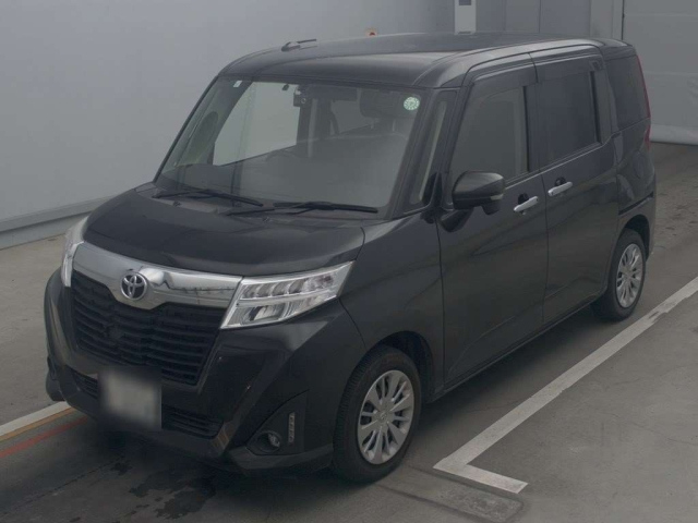 TOYOTA ROOMY 2017