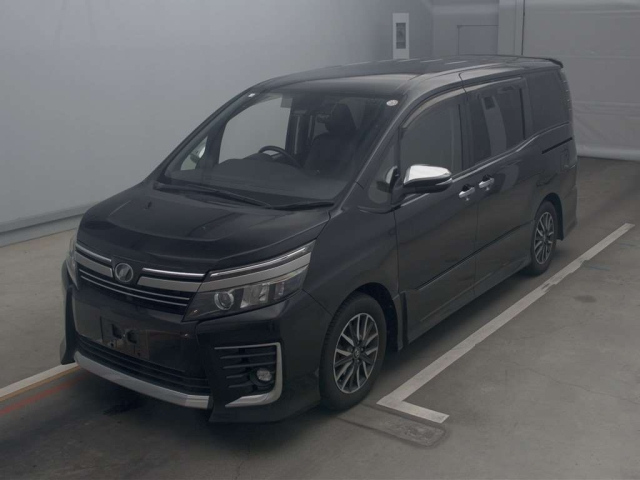 TOYOTA VOXY 2016