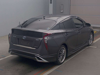 TOYOTA PRIUS 2016