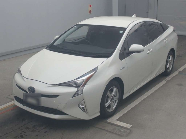 TOYOTA PRIUS 2017