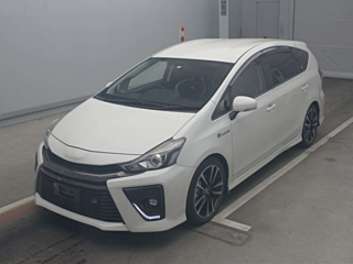 TOYOTA PRIUS ALPHA 2018