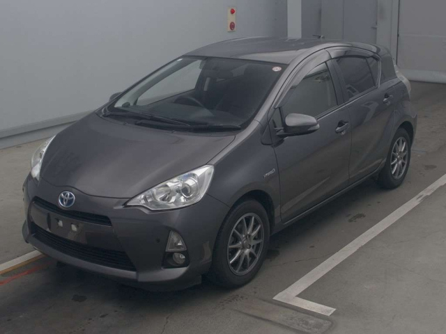 TOYOTA AQUA 2014