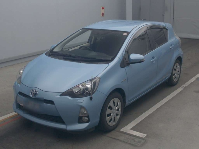 TOYOTA AQUA 2014