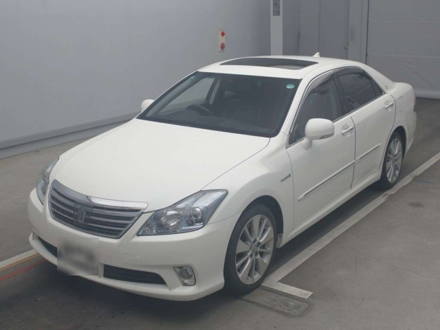 TOYOTA CROWN 2010