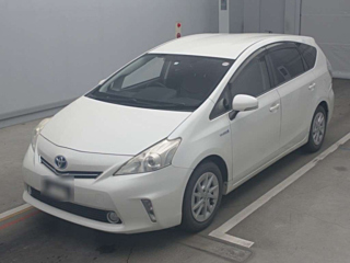 TOYOTA PRIUS ALPHA 2012
