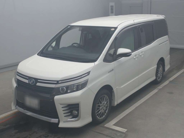TOYOTA VOXY 2016