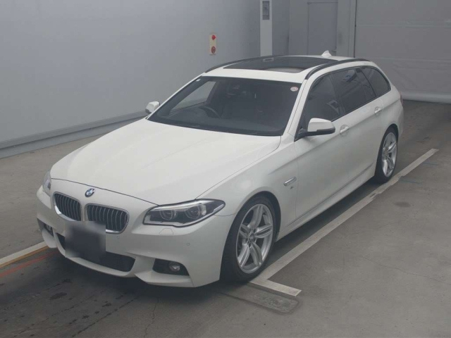 BMW 5 SERIES 2016