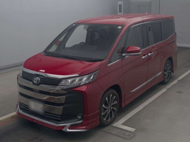 TOYOTA NOAH 2023