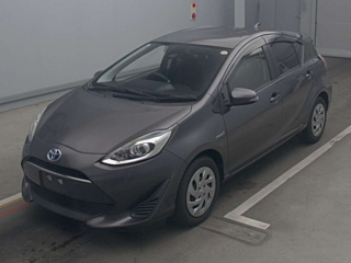 TOYOTA AQUA 2018