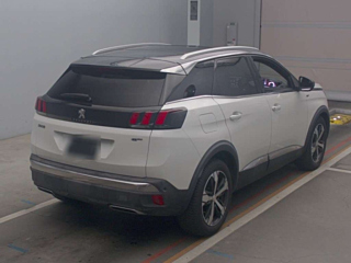 Заказать PEUGEOT 3008