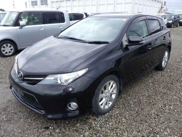 TOYOTA AURIS 2013