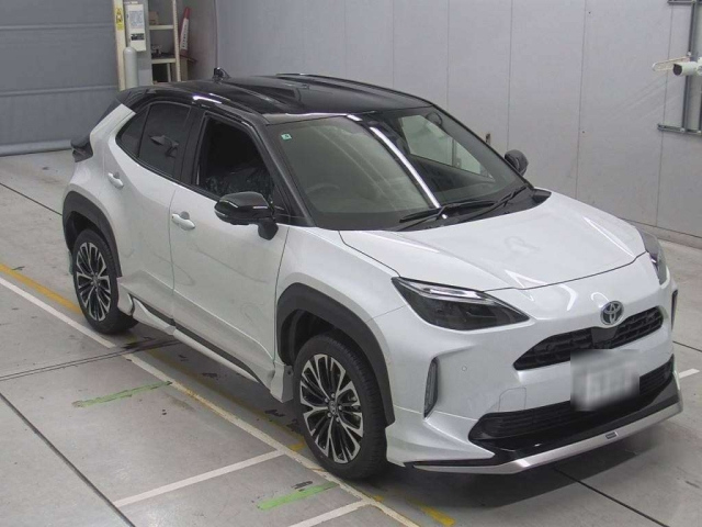 TOYOTA YARIS CROSS 2025