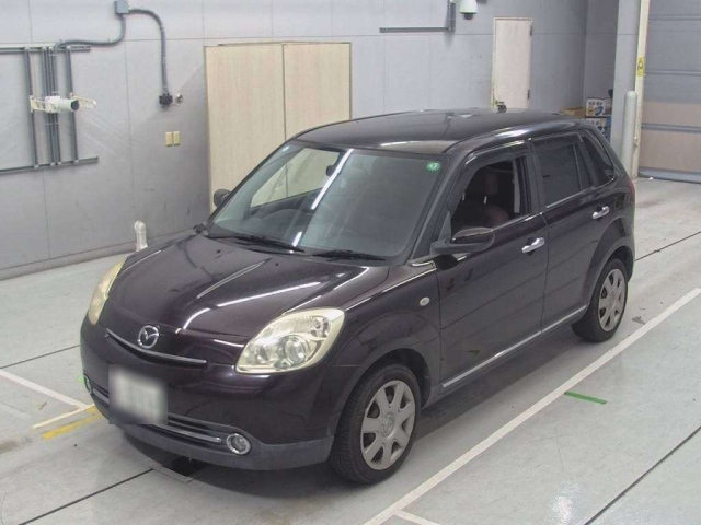 MAZDA VERISA 2009