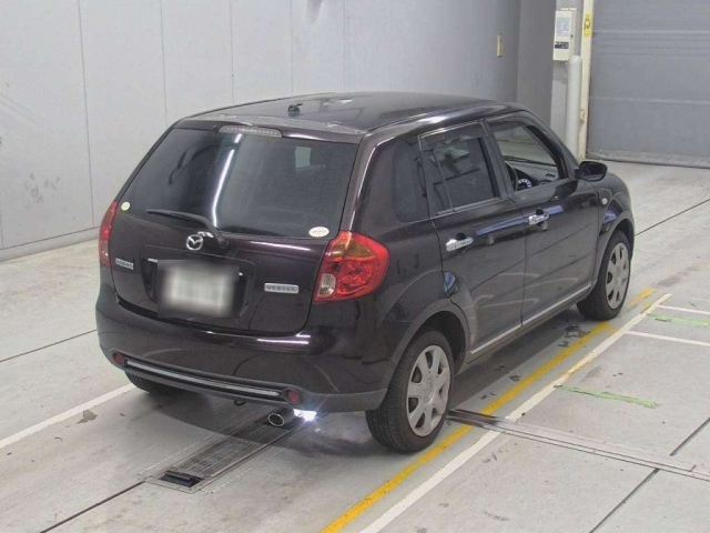 MAZDA VERISA 2009