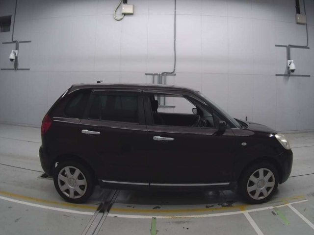 MAZDA VERISA 2009