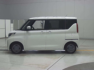 NISSAN ROOX 2023