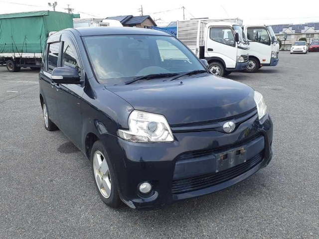 TOYOTA SIENTA 2014