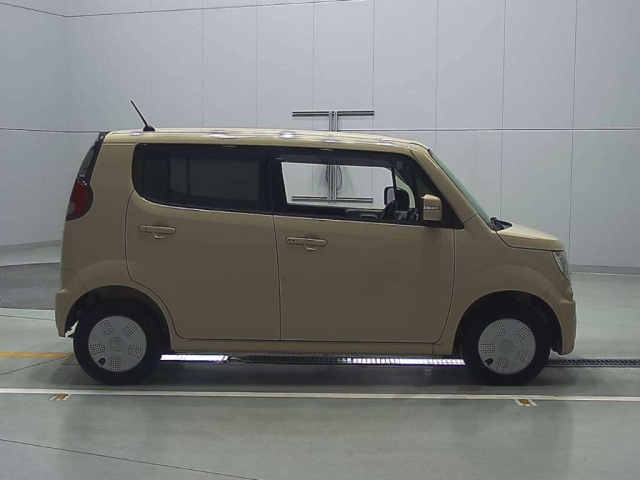 SUZUKI MRWAGON 2012