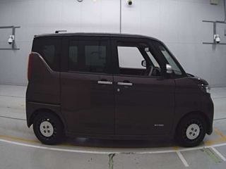 NISSAN ROOX 2020