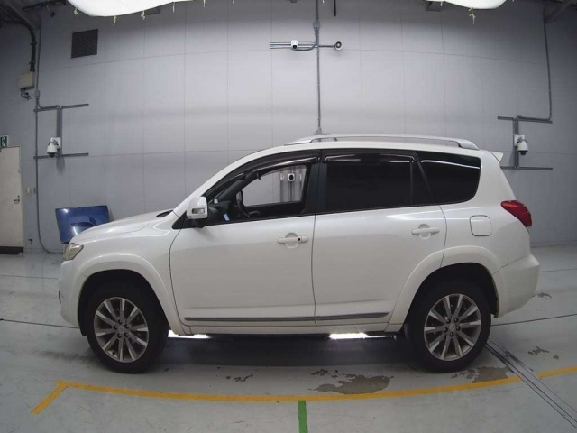 TOYOTA VANGUARD 2013