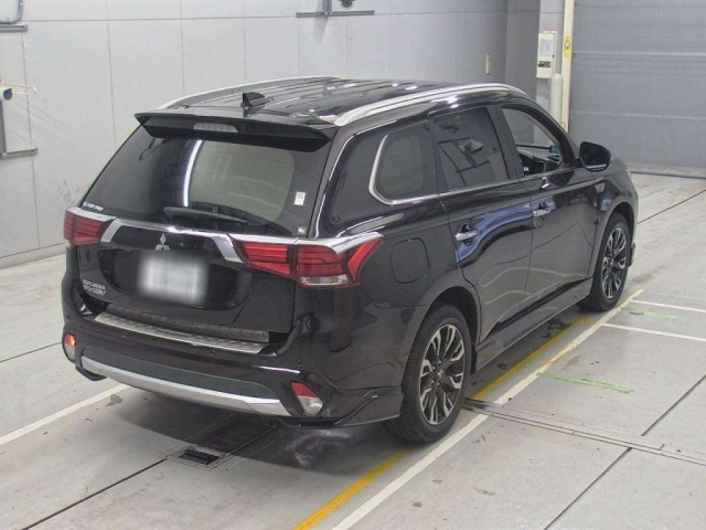 MITSUBISHI OUTLANDER PHEV 2015
