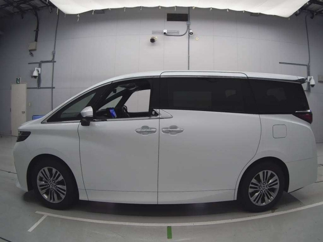 TOYOTA ALPHARD 2025