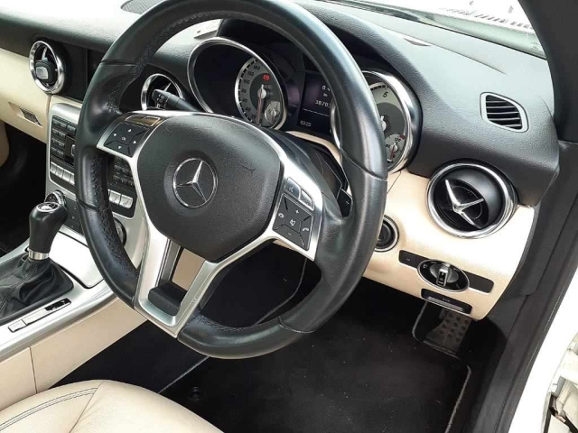 MERCEDES BENZ SLK CLASS 2011