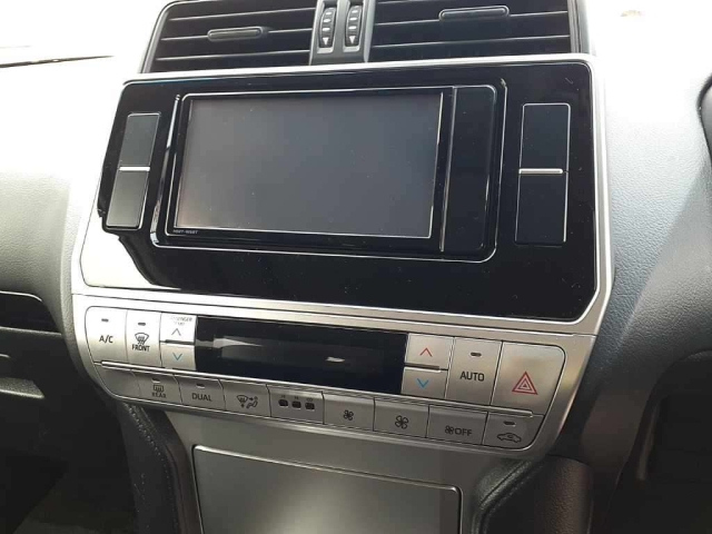 TOYOTA LAND CRUISER PRADO 2021