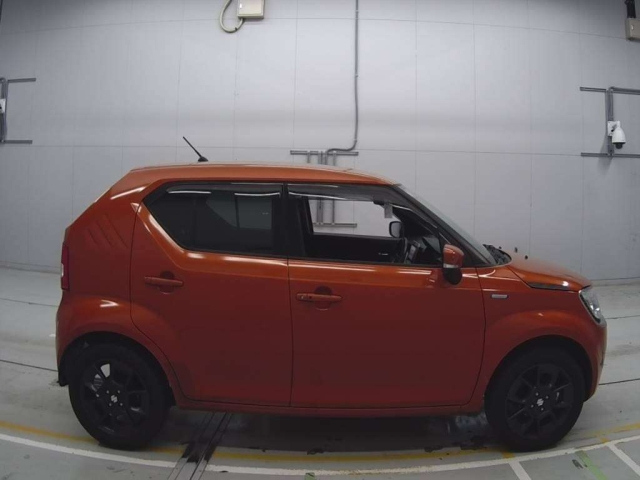 SUZUKI IGNIS 2016