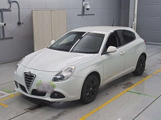 Заказать ALFAROMEO GIULIETTA