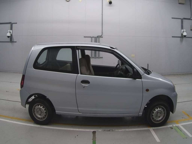 MITSUBISHI MINICA 2011