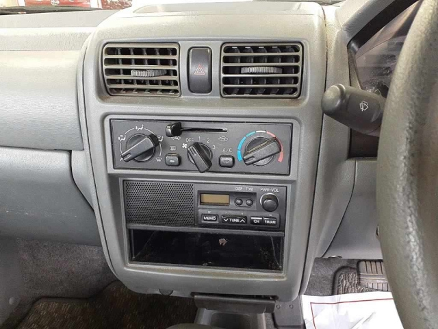 MITSUBISHI MINICA 2011