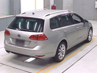 Заказать VOLKSWAGEN GOLF VARIANT