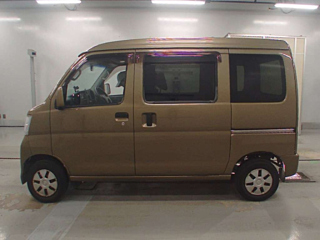 DAIHATSU HIJET VAN 2015