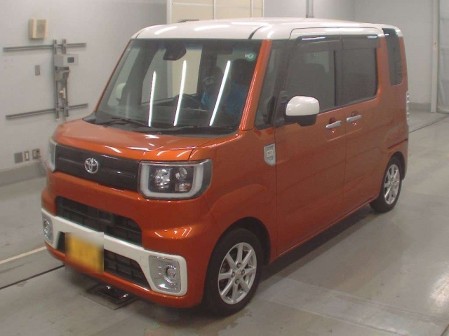 TOYOTA PIXIS MEGA 2017