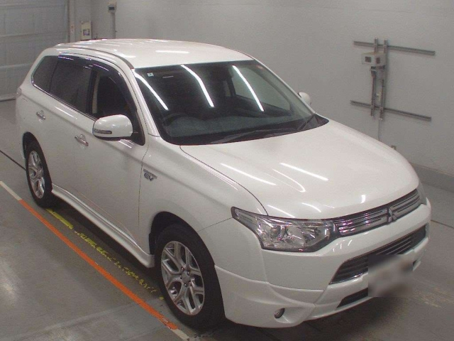 MITSUBISHI OUTLANDER PHEV 2014