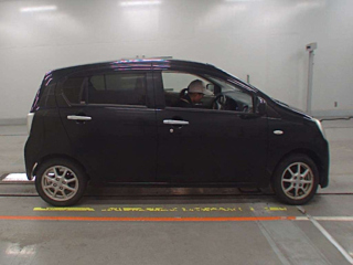 DAIHATSU MIRA E S 2012