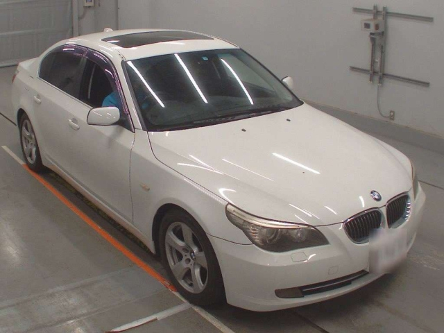 BMW 5 SERIES 2009