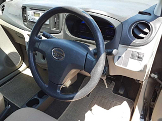 DAIHATSU MIRA E S 2012