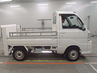 DAIHATSU HIJET TRUCK 2011
