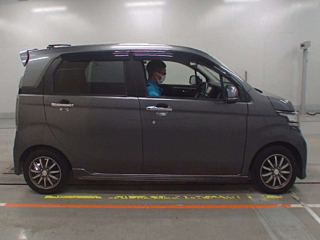 HONDA N WGN 2014
