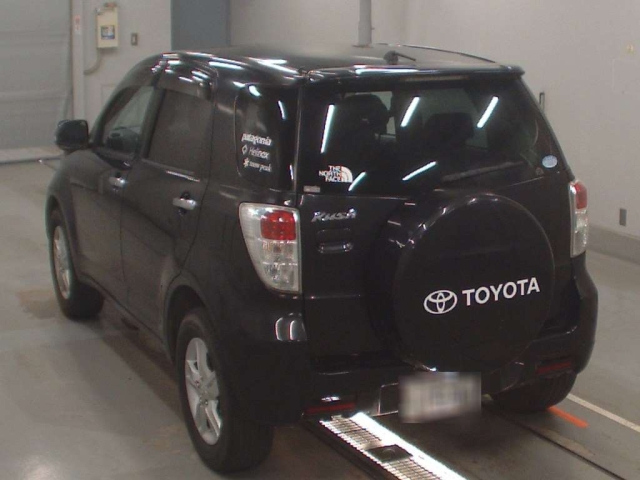 TOYOTA RUSH 2009