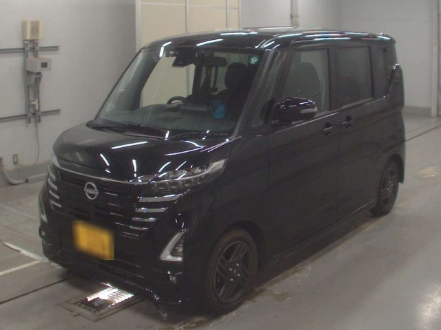 NISSAN ROOX 2023