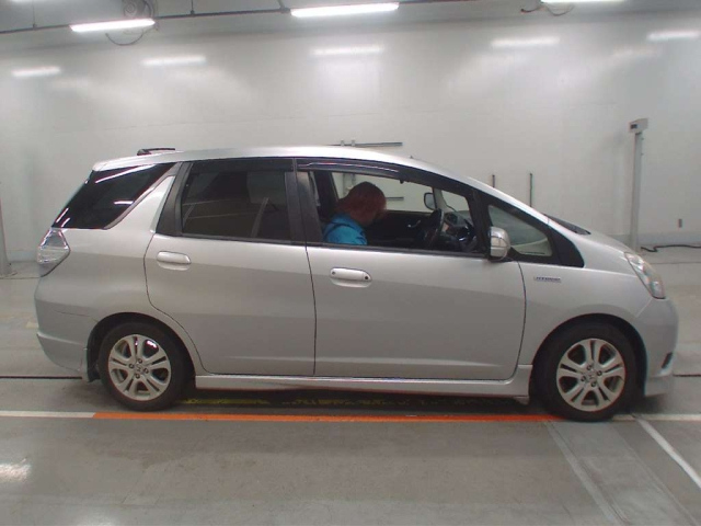 HONDA FIT SHUTTLE 2012