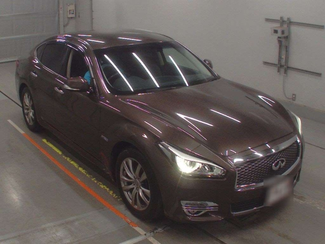 NISSAN FUGA 2015