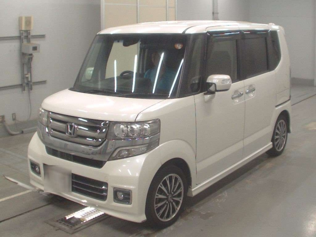 HONDA N BOX 2017