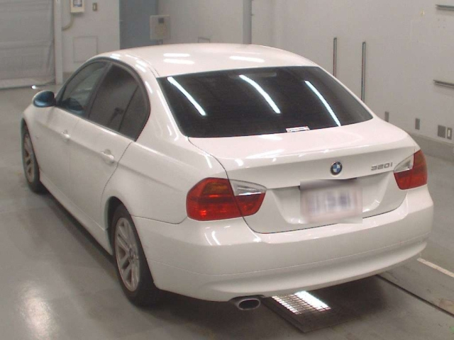 BMW 3 SERIES 2009