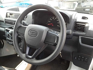 DAIHATSU HIJET VAN 2023