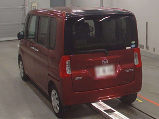 DAIHATSU TANTO 2014