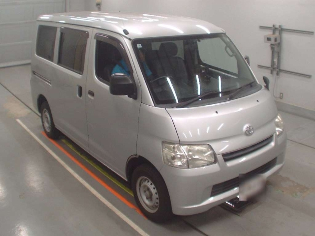 TOYOTA LITE ACE VAN 2016